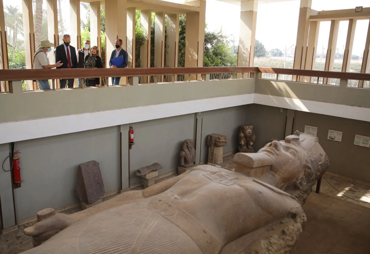 Ancient Wonders Tour: Pyramids of Giza, Saqqara Pyramid & Memphis Museum